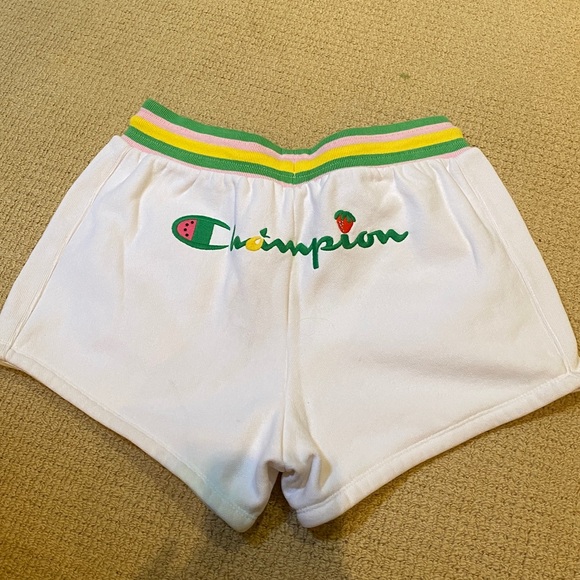 Champion Sweatshorts - Picture 2 of 3